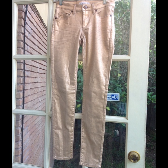 BCBG skinny stretch leg pants