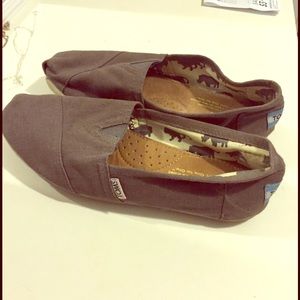 Gray TOMS slip on shoes
