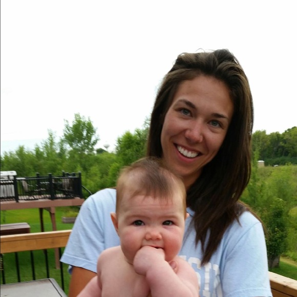 Meet your Posher, Abbey - Picture 1 of 1