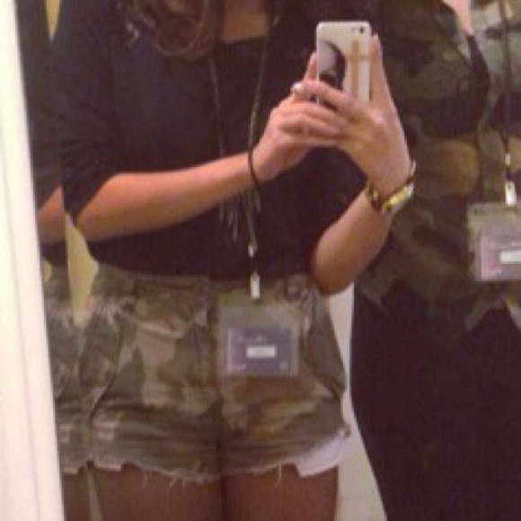 Short & top - Picture 4 of 4