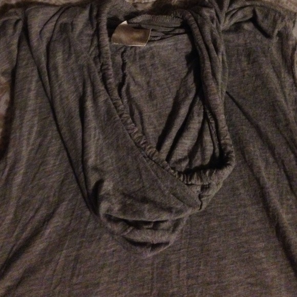 Crop top - Picture 3 of 3