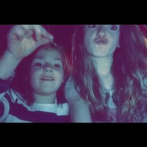 Meet your Posher, Izzabella