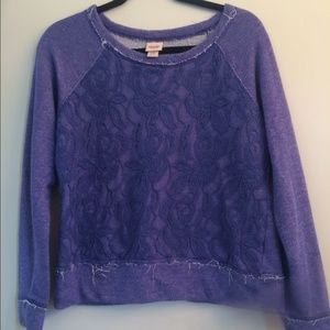 Sweatshirt with lace detail