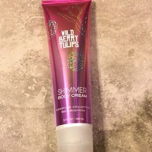 Wild Berry Tulips Shimmer Body Cream