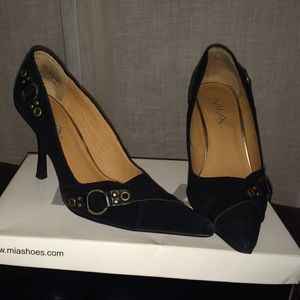MIA Indulgence Tobacco Suede Pumps