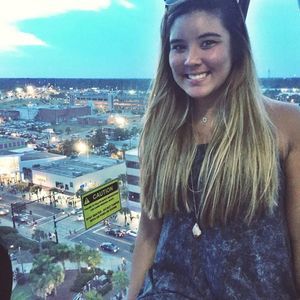 Meet your Posher, Christin