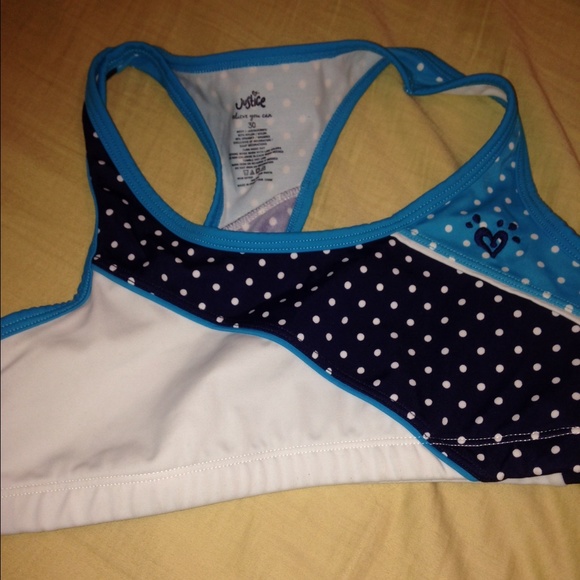 Sports bra