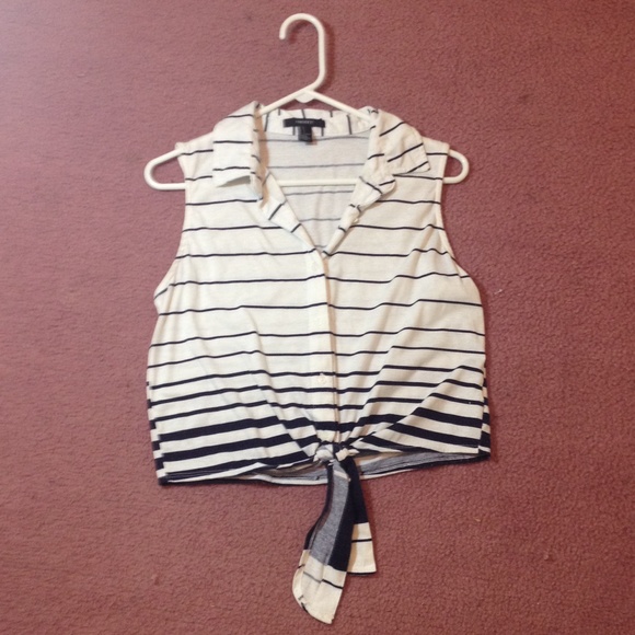collard button up tank top