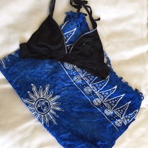 🌞Blue & white sarong🌞