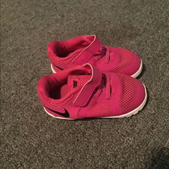 Toddler Nike shoes