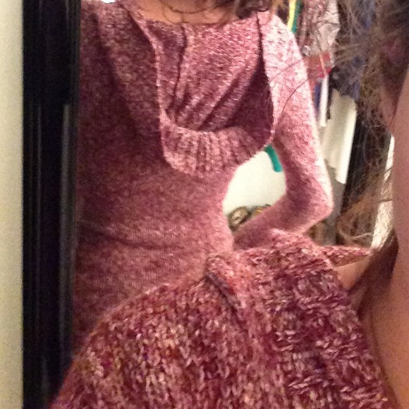 Hooded sweater - Picture 2 of 2