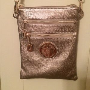 Cross body purse