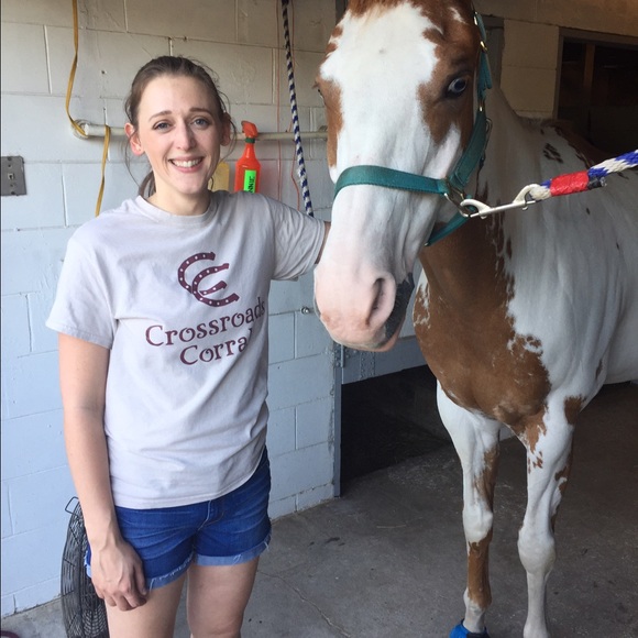 Meet your Posher, Erica - Picture 4 of 4