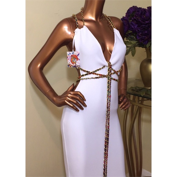 This white dress