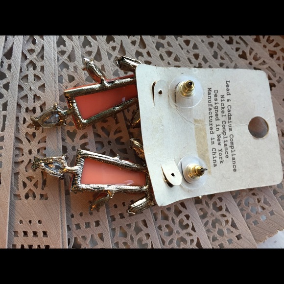 Tabitha Statement Earrings - Picture 3 of 3