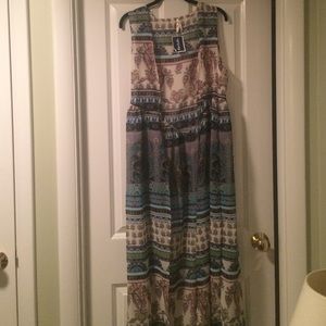 Floor length sleeveless kimono