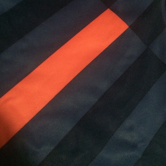 Nike dri fit - Picture 2 of 3