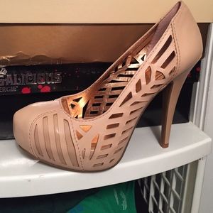 Bcbg heals