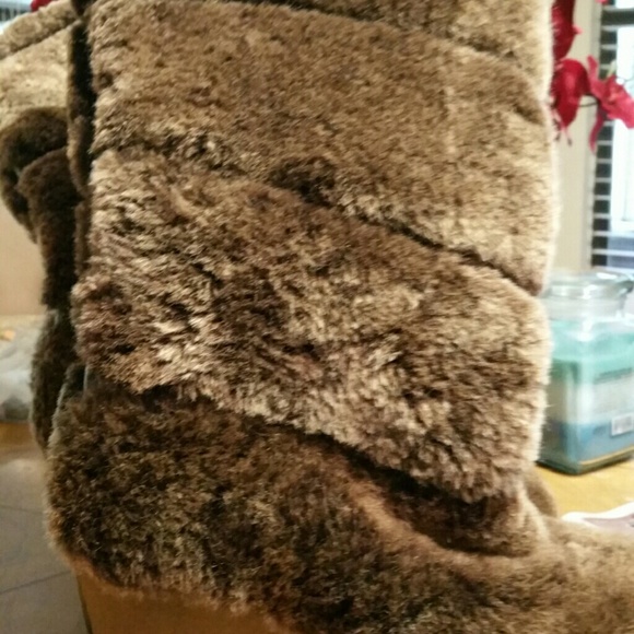 Used Tory Burch boots - Picture 4 of 4