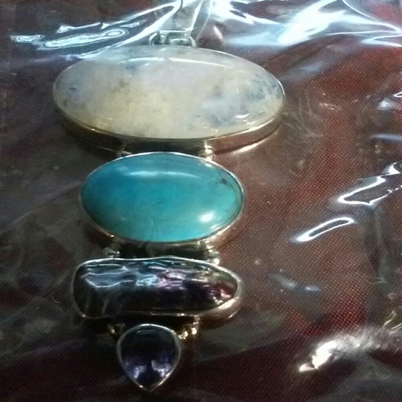 Fun sterling silver pendant...new...never worn