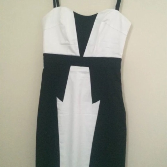 Black and white Bebe dress. Size 2