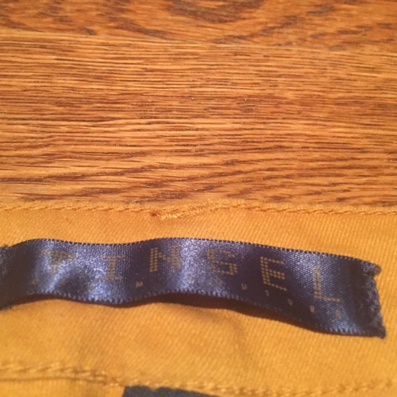 NEW Skinny jeans in Autumn Gold!! - Picture 3 of 4