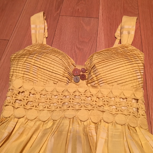 SOLD- Super Cute Vintage Yellow Sundress SZ S - Picture 2 of 3