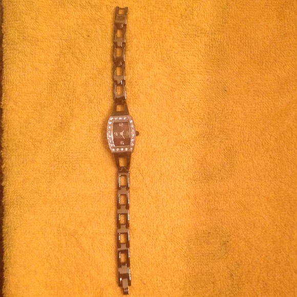 Watch - Picture 2 of 3
