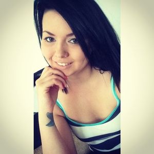 Meet your Posher, Andrea