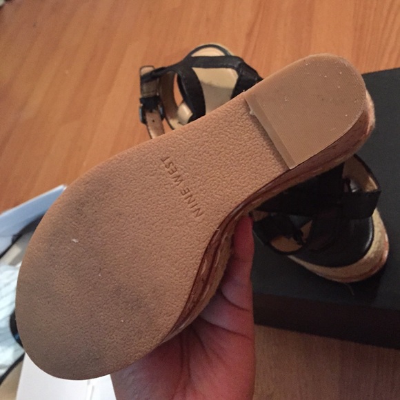 NINE WEST wedges - Picture 3 of 3