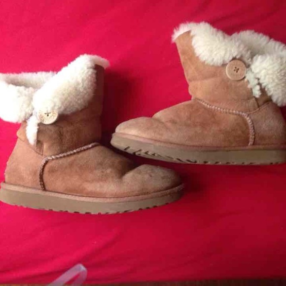 authentic uggs! - Picture 2 of 4