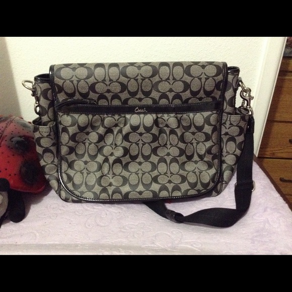 Authentic coach diaper bag/messenger bag