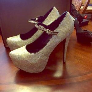 Steve Madden Viktoree heels size 11