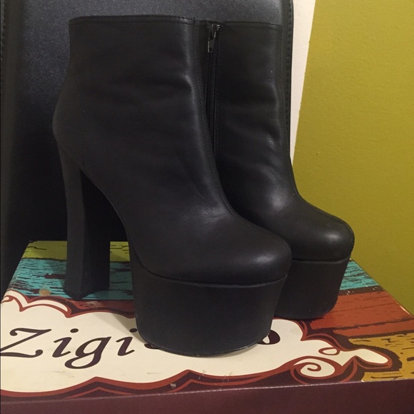 Zigi Platform Boots!