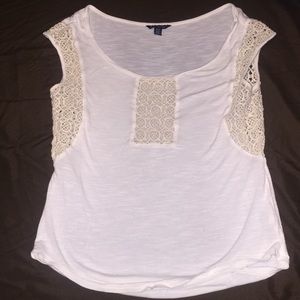 American Eagle cream tank