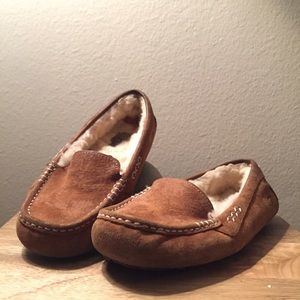 UGG Ansley Chestnut Brown Moccasin Slippers