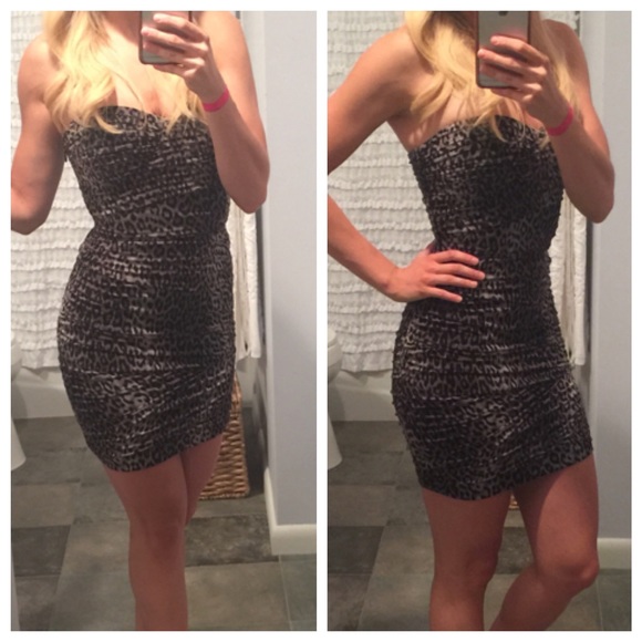 BCBG Leopard Print Dress NWOT ❤️ - Picture 2 of 2