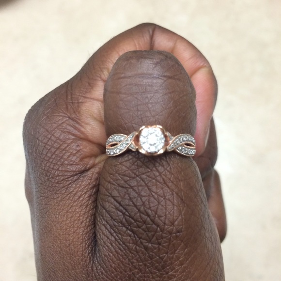 Diamond ring - Picture 2 of 4