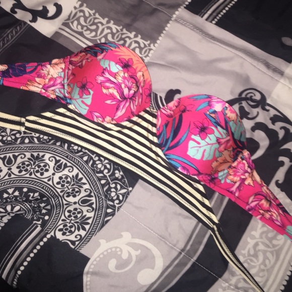 Cute bathing suit top!