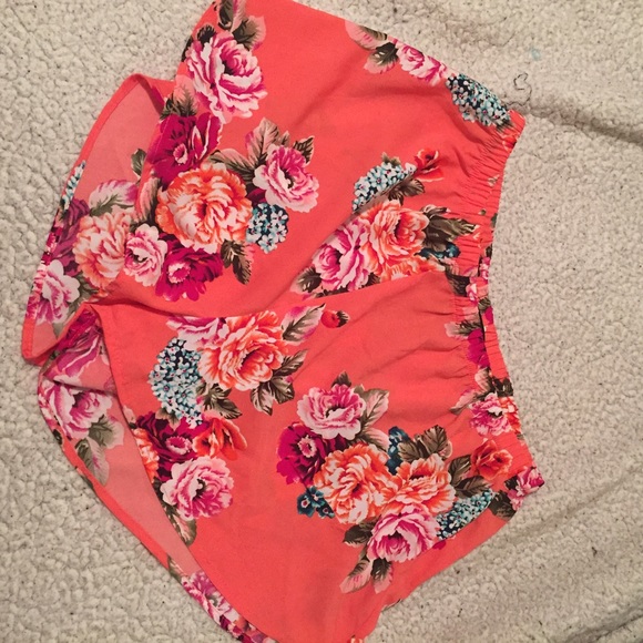 Adorable floral, silky, float shorts - Wet Seal