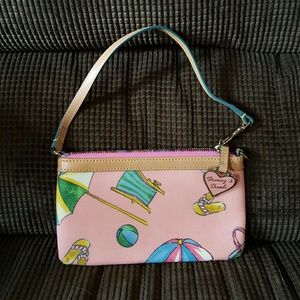 Dooney & Bourke wristlet