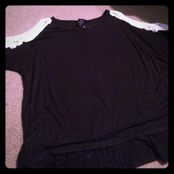 Crochet Open Shoulder Top