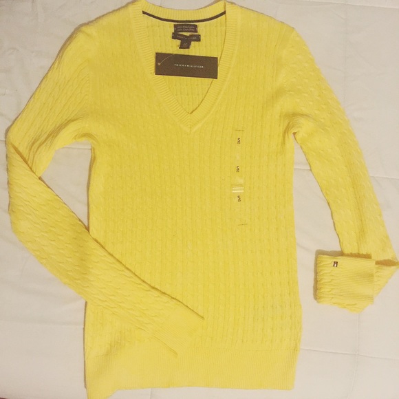 Yellow Tommy Hilfiger sweater size small