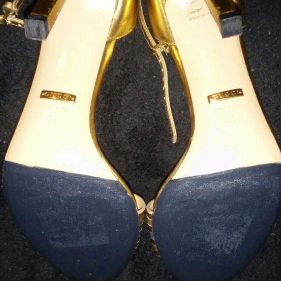 SOLD......Gucci - Picture 3 of 4