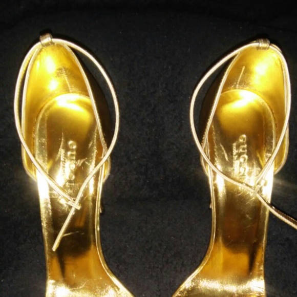 SOLD......Gucci - Picture 4 of 4