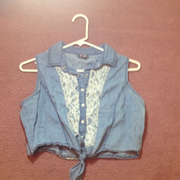 denim/ crotchet tank top