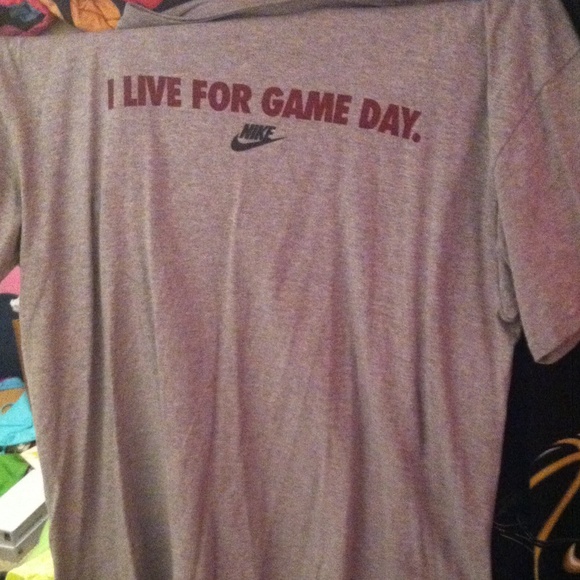 Nike grey t shirt