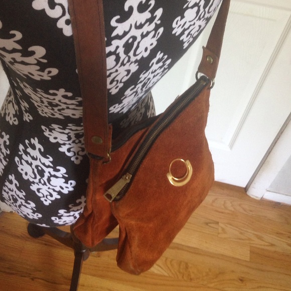 💔SOLD💔Vintage 1975 Suede Bag - Picture 2 of 4