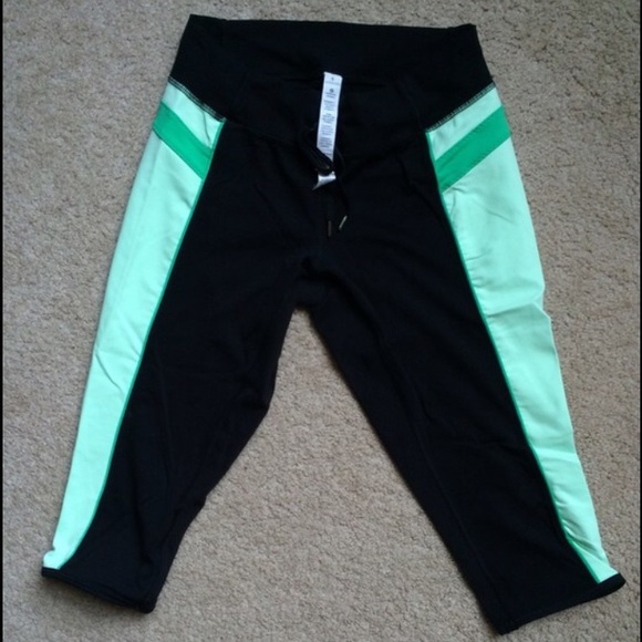 Lulu heat it up blk and mint crops