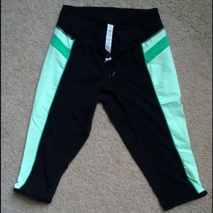 Lulu heat it up blk and mint crops